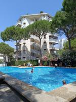 Rez. Marco s bazénom